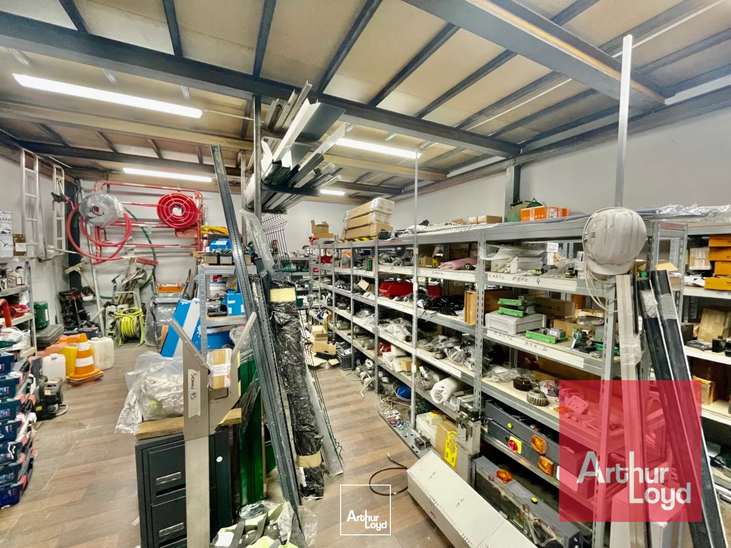 LOCAL D'ACTIVITÉ À LOUER - LATTES