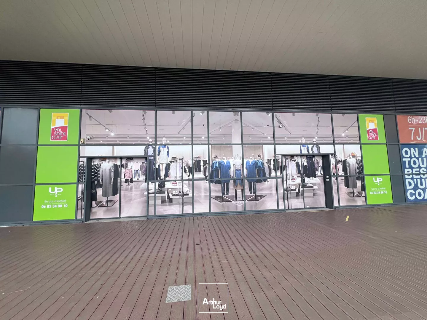 Cellule Commerciale à Louer - VAL SAINT CLAIR