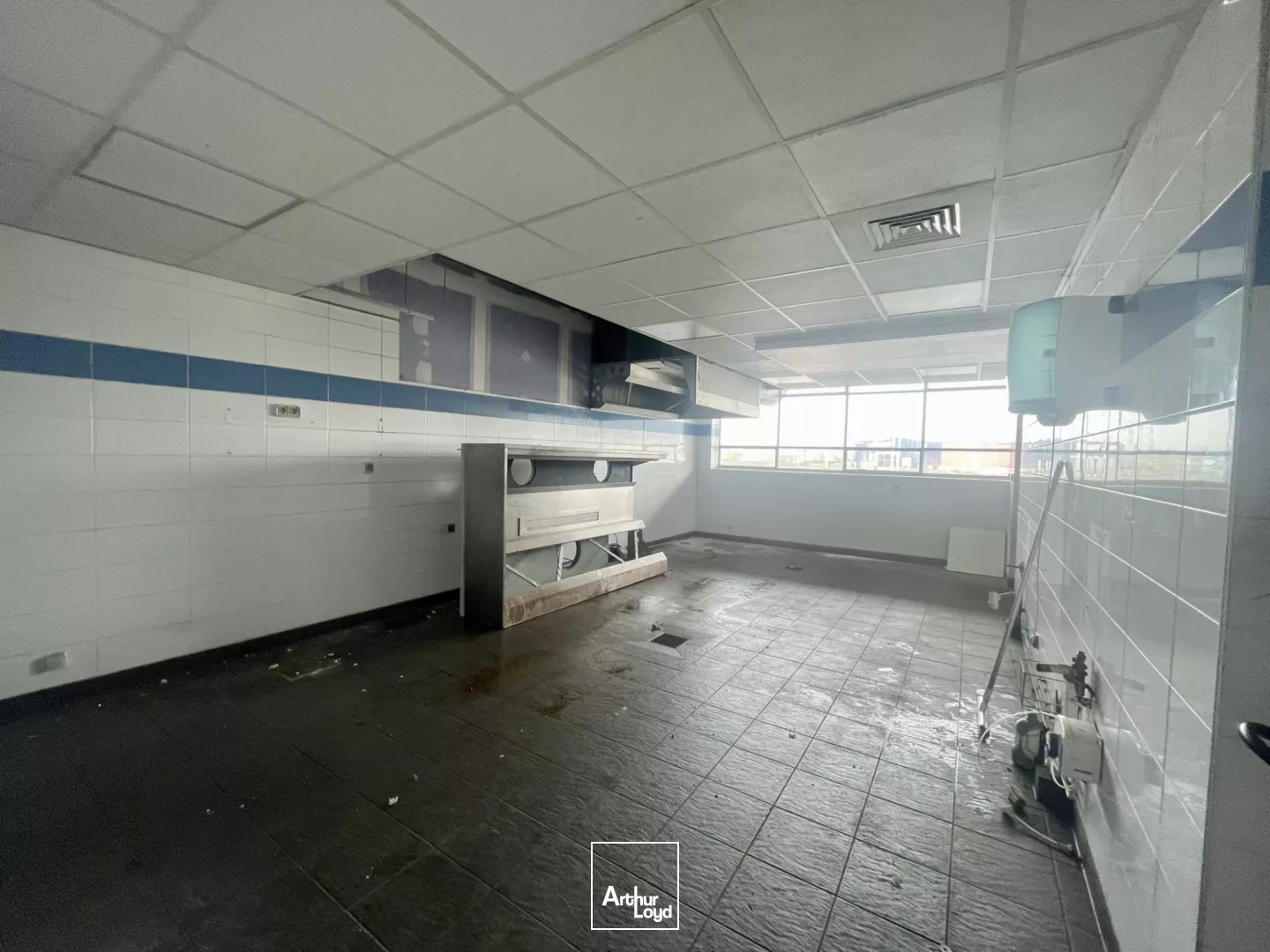 Locaux d'activité à louer à SOTTEVILLE LES ROUEN 76300