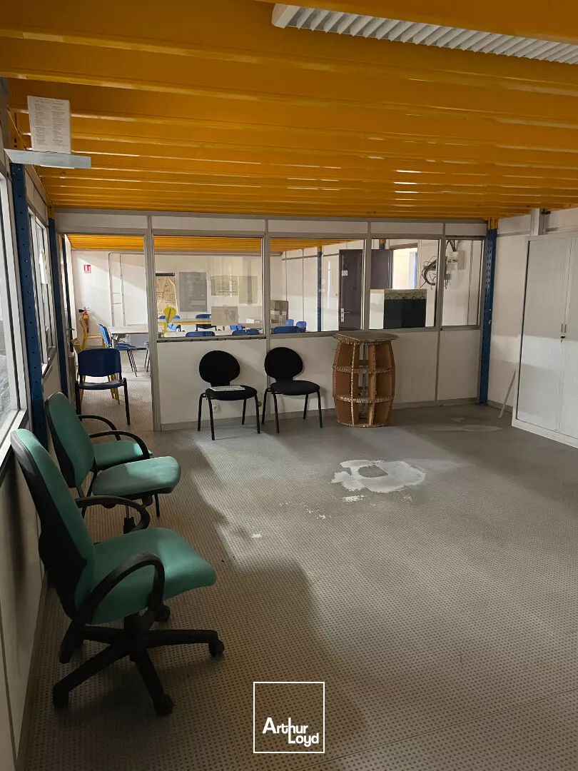 Local d'activité 2 000 m² Saint Junien - A vendre