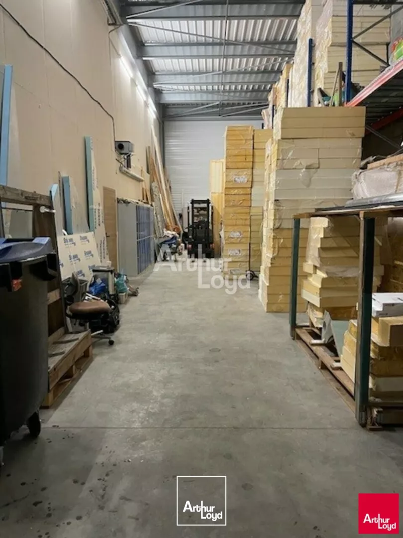 BRUZ - LOCAL D'ACTIVITE A LOUER - 560 M²