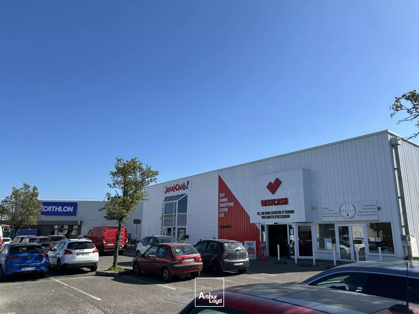 À LOUER - BOULIAC RETAIL PARK - CELLULE 890 M²