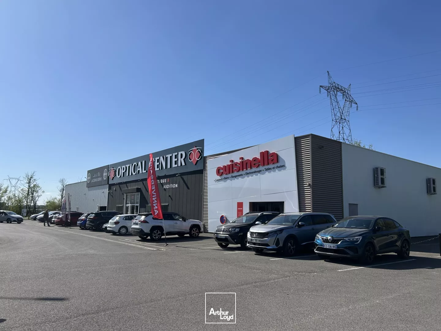 À LOUER - BOULIAC RETAIL PARK - CELLULE 890 M²