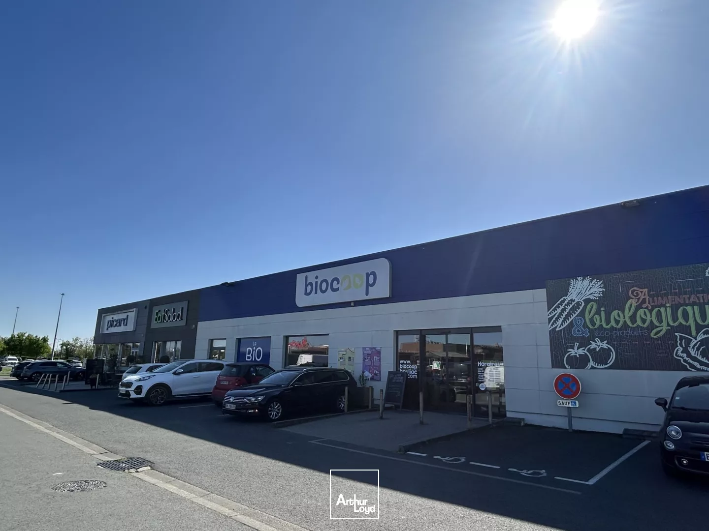 À LOUER - BOULIAC RETAIL PARK - CELLULE 890 M²