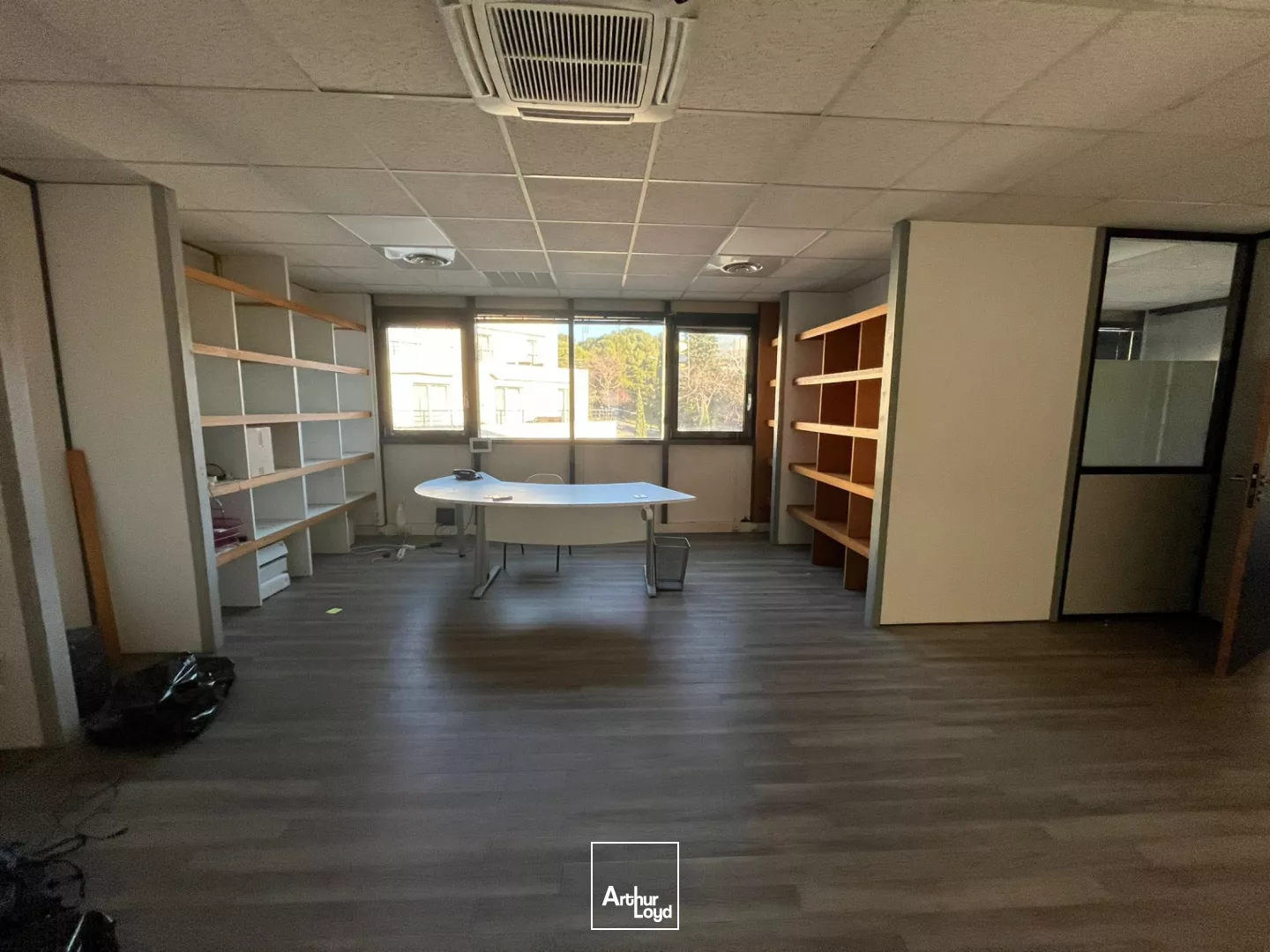 Bureaux avec parkings à vendre ou à louer - Bonneveine - 13008 Marseille