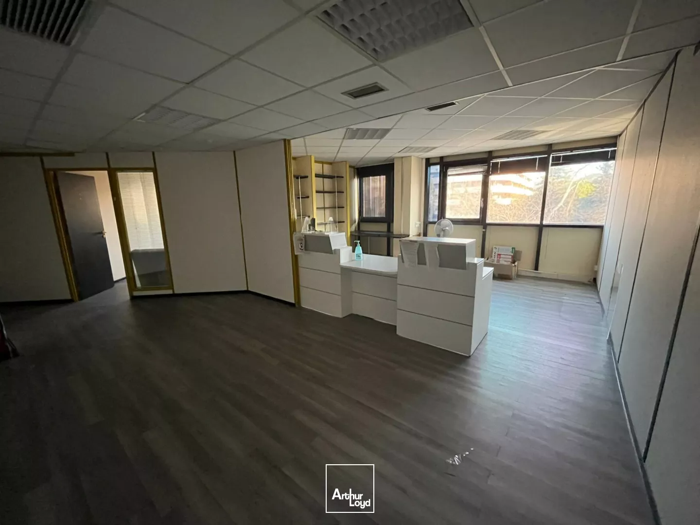 Bureaux avec parkings à vendre ou à louer - Bonneveine - 13008 Marseille