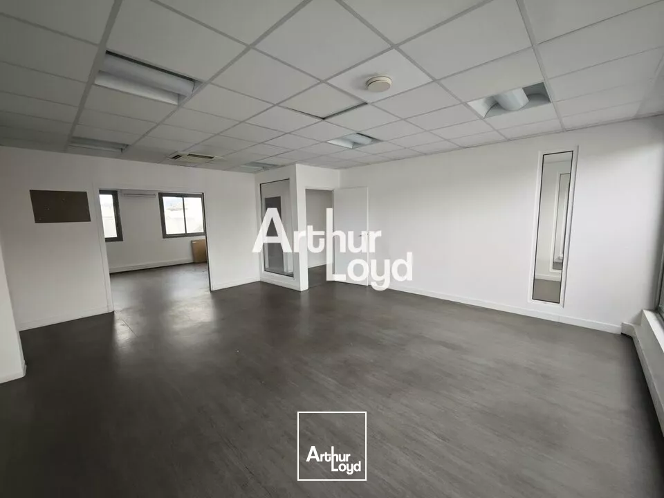 EMPLACEMENT PREMIUM SUR NICE CENTRE POUR DES BUREAUX EN DOUBLE EXPOSITION