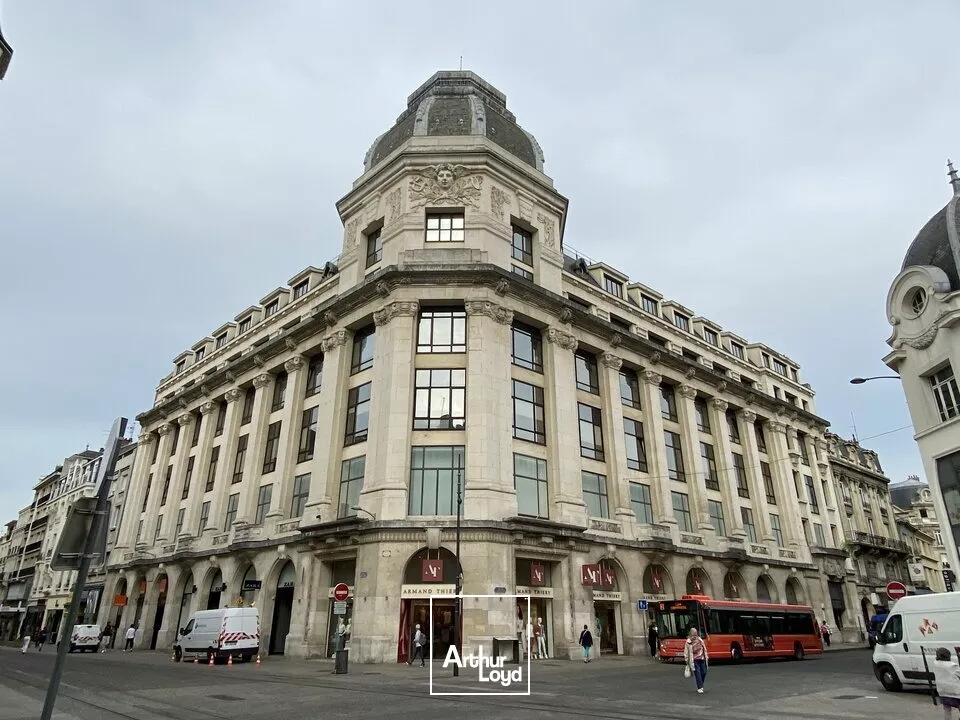 Bureaux d'environ 250 m2 - HYPER CENTRE VILLE DE REIMS