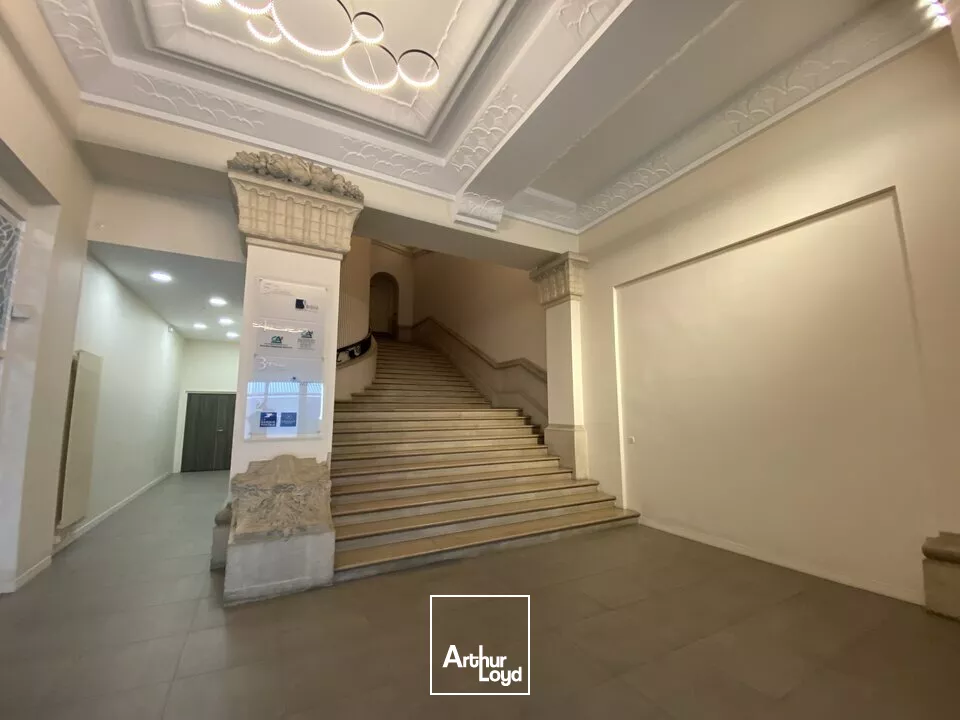 Bureaux d'environ 250 m2 - HYPER CENTRE VILLE DE REIMS