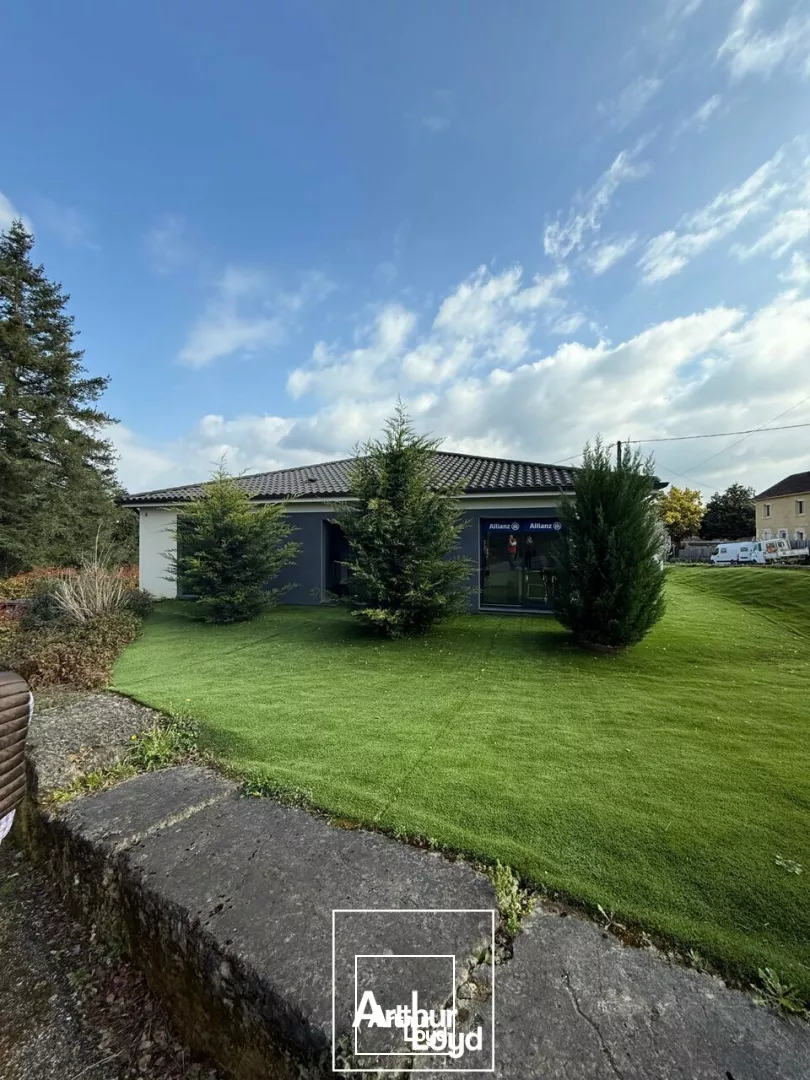 BUREAUX vente à SARLAT-LA-CANÉDA 24200