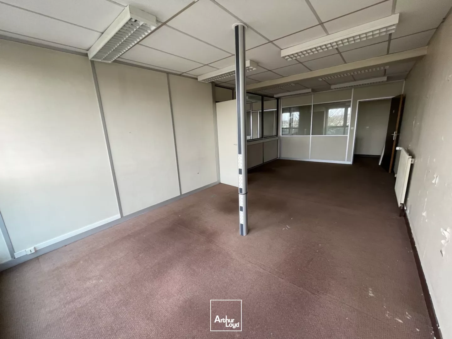 VISIBLITE BOULEVARD INDUSTRIEL - A LOUER LOCAL D'ACTIVITE 