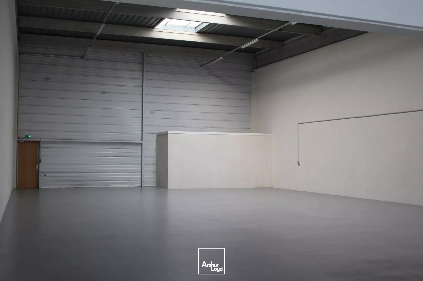 Locaux d'activité à louer à TRAPPES 78190