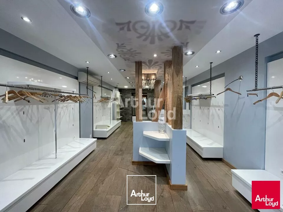 BLOIS - VENTE LOCAL COMMERCIAL DE 45 M² - HYPERCENTRE