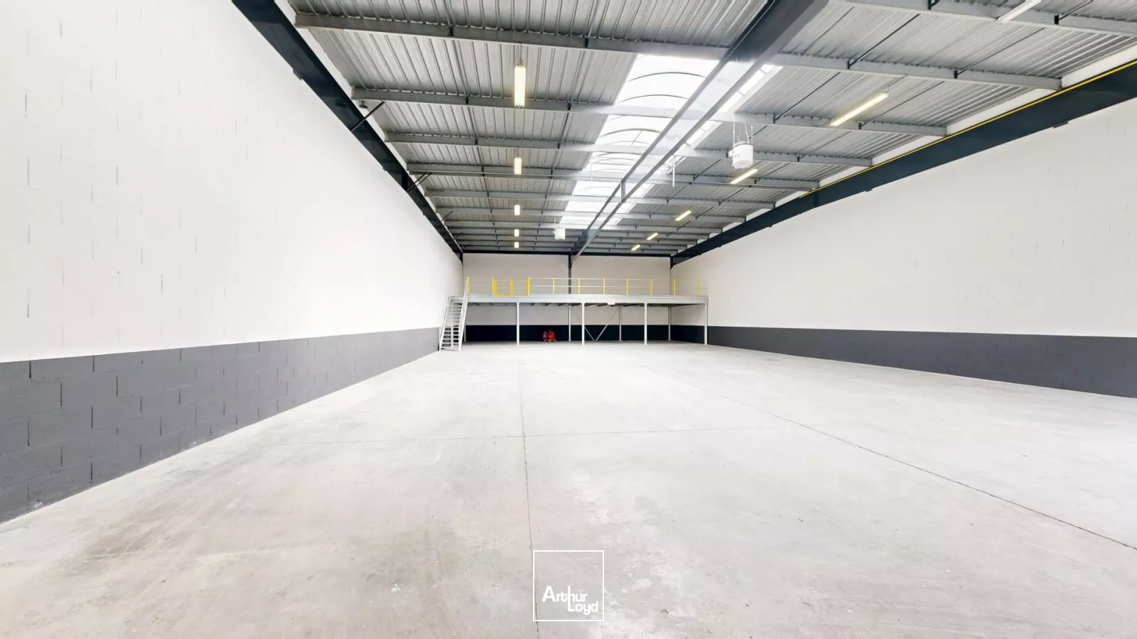 Lots d'activités rénovés - BEZONS