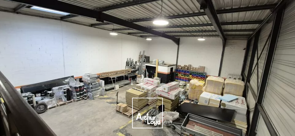 SAINT-APOLLINAIRE - LOCAL D'ACTIVITES - A LOUER