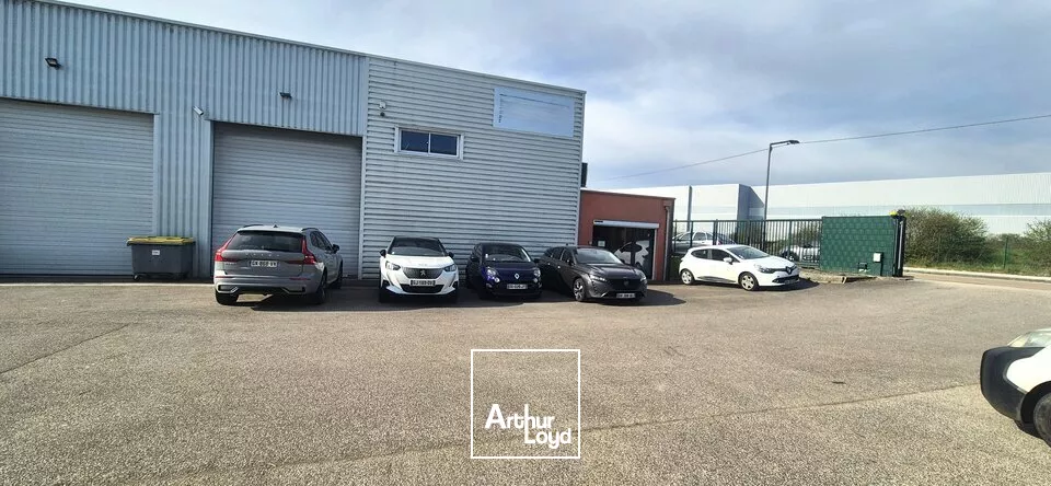 SAINT-APOLLINAIRE - LOCAL D'ACTIVITES - A LOUER