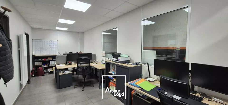 SAINT-APOLLINAIRE - LOCAL D'ACTIVITES - A LOUER