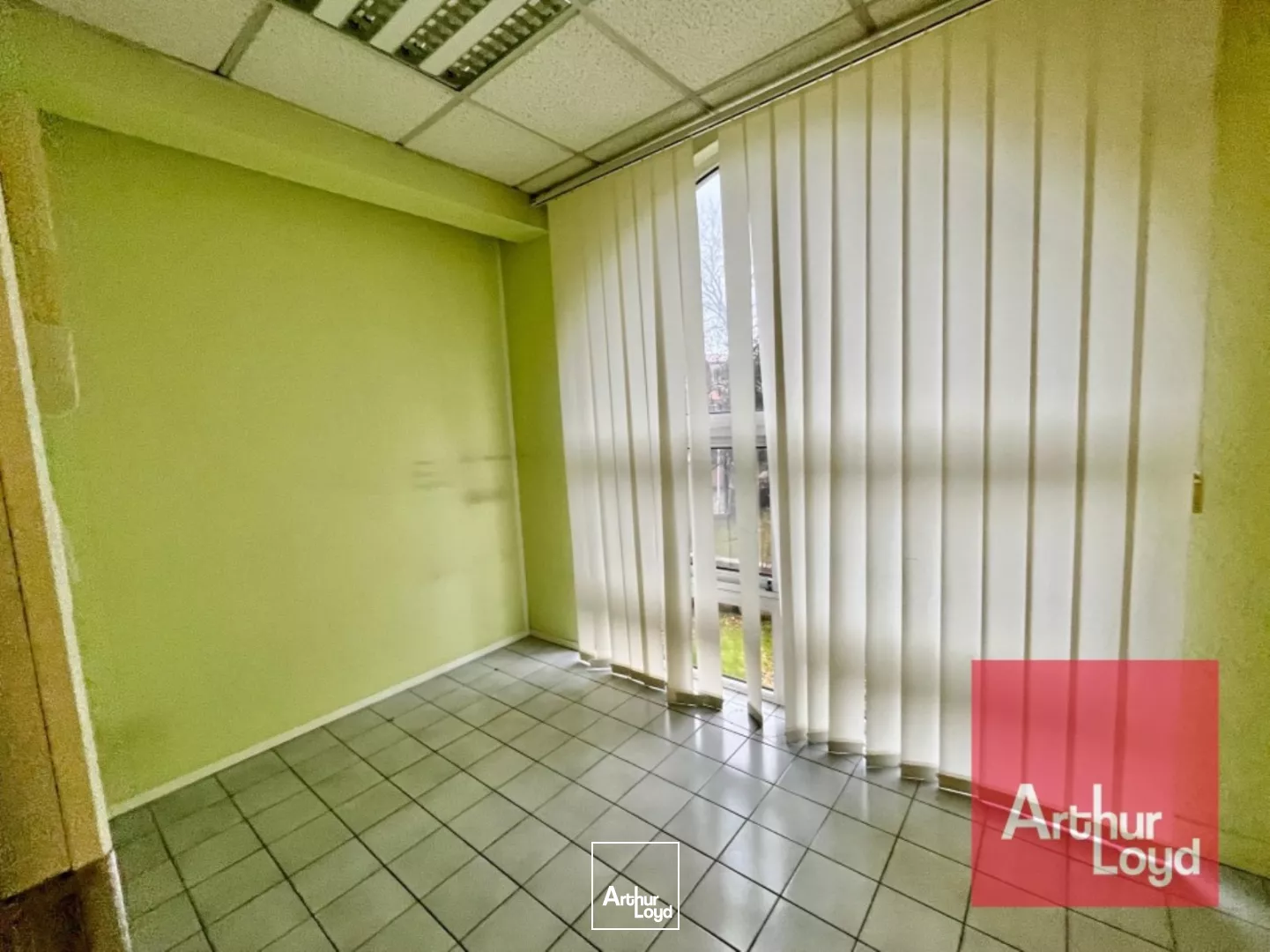 LOCAUX COMMERCIAUX/BUREAUX À VENDRE MONTPELLIER QUARTIER CELLENEUVE