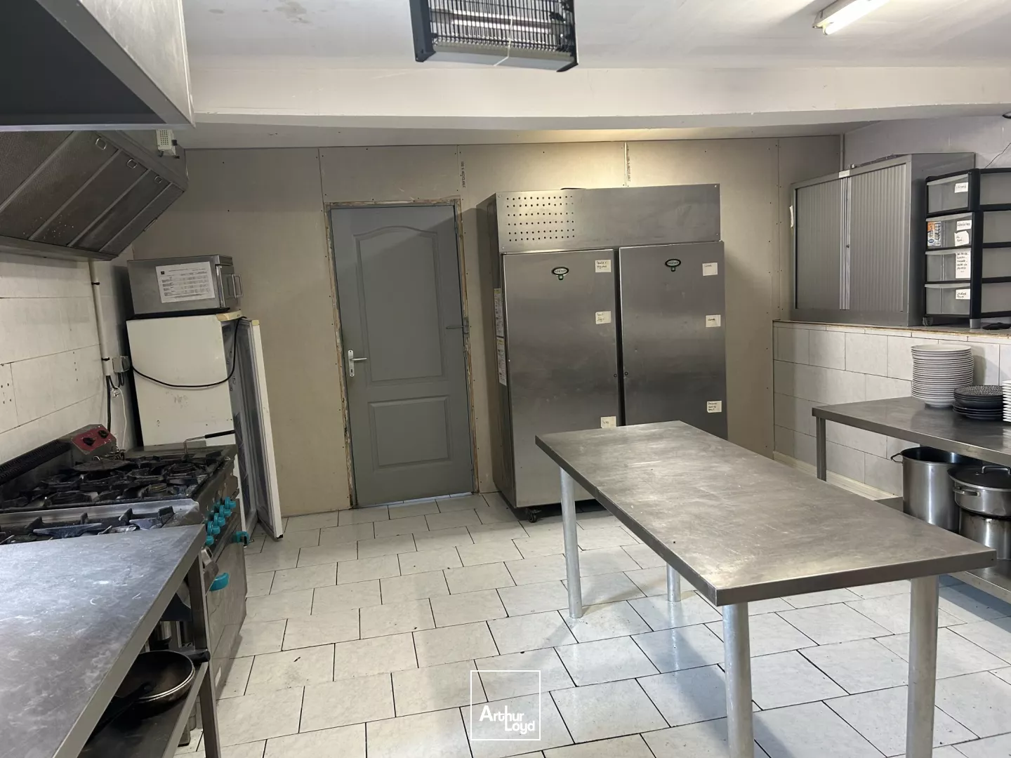 Local commercial de 385 m² à louer - Visibilité maximale au coeur de Hénin-Beaumont