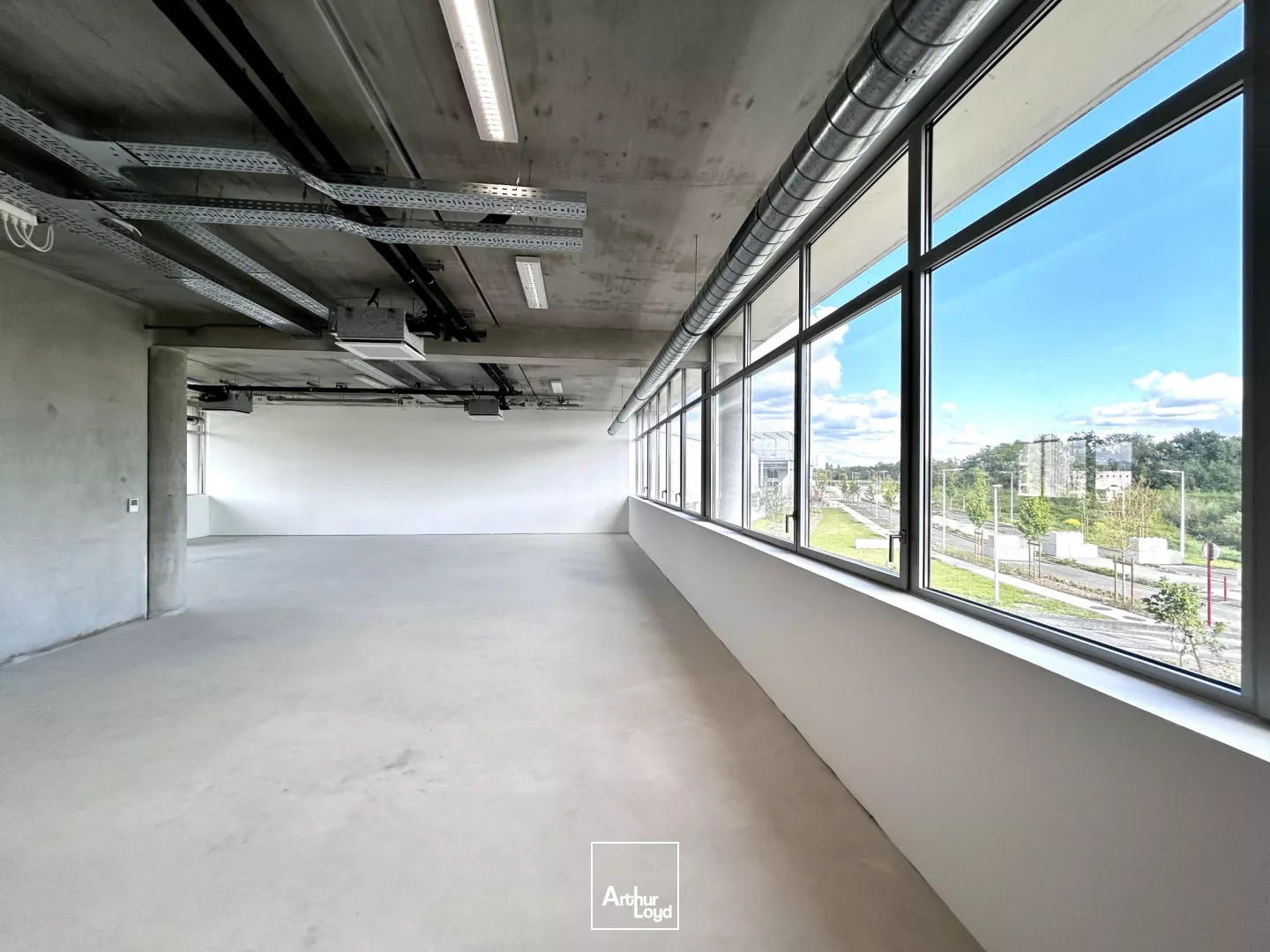 A louer - Plateaux de bureaux neufs à partir de 181 m² - Villenave d'Ornon - Natura Park Office - Domaine de Geneste