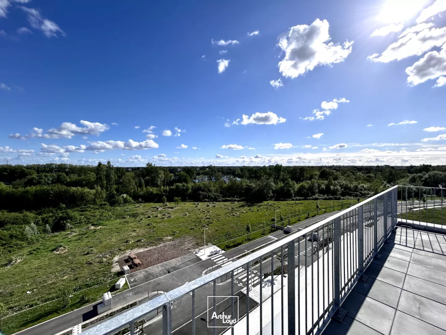 A louer - Plateaux de bureaux neufs à partir de 181 m² - Villenave d'Ornon - Natura Park Office - Domaine de Geneste