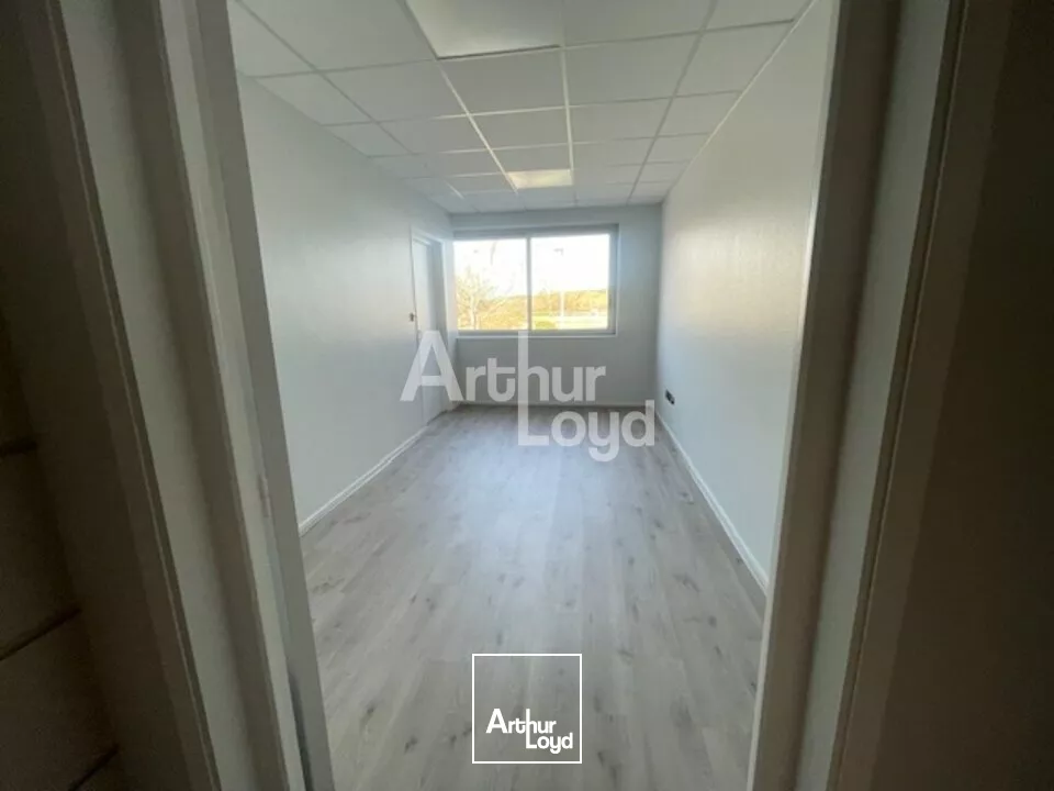 Ensemble de bureaux de 200m² VICHY RHUE