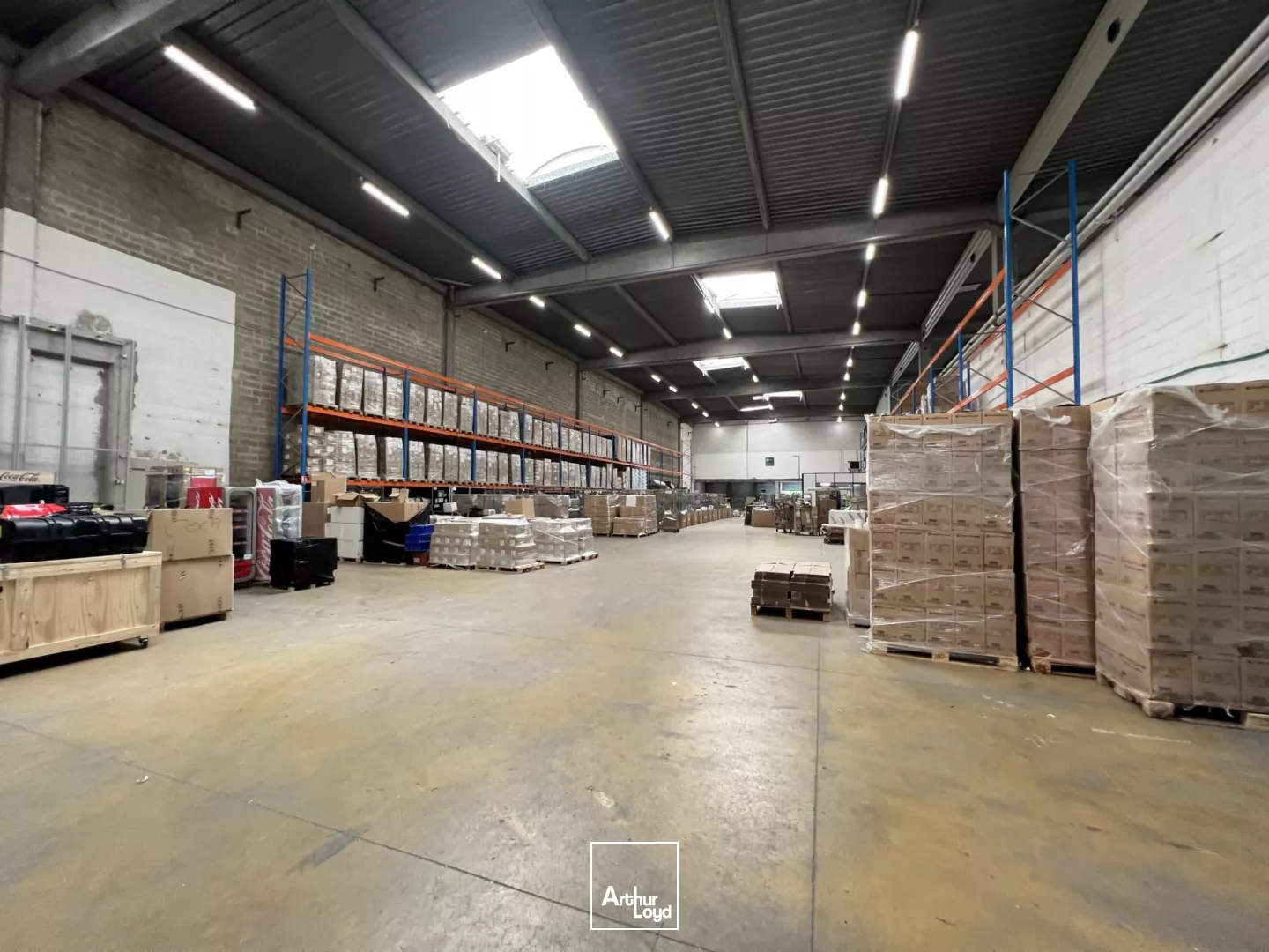 A la location : rare ! Entrepôt ICPE traversant 3 433 m² Garonor Blanc-Mesnil - 20 quais - Paris/CDG - A1/A3/RER B