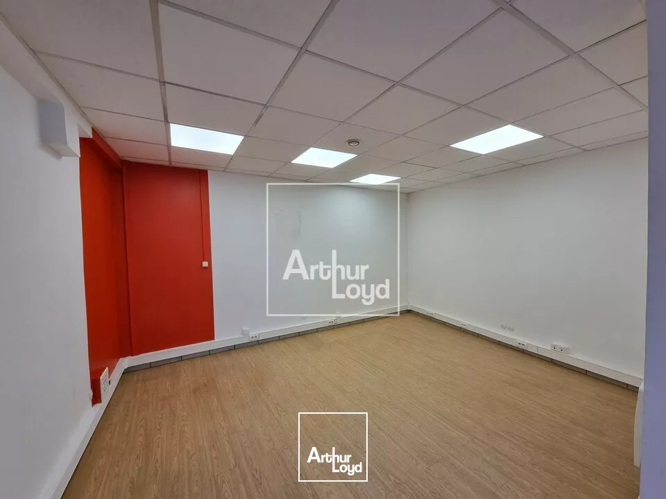 Belle visibilité, centre-ville de MELUN - A VENDRE / A LOUER