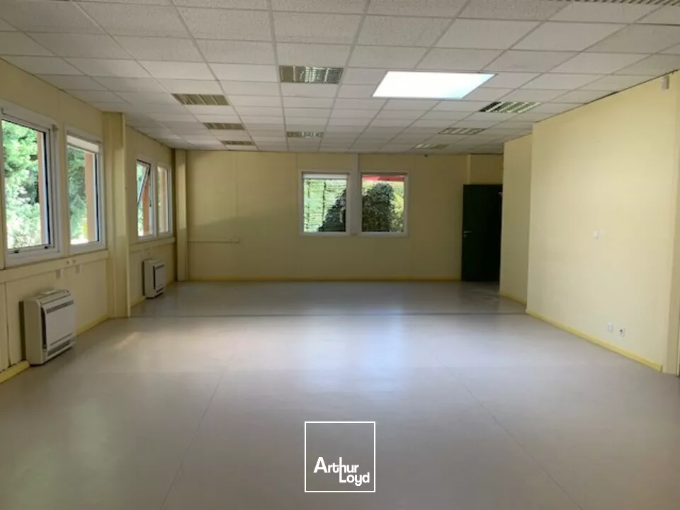 Bureaux à vendre ZI Courtine Avignon en RDC 