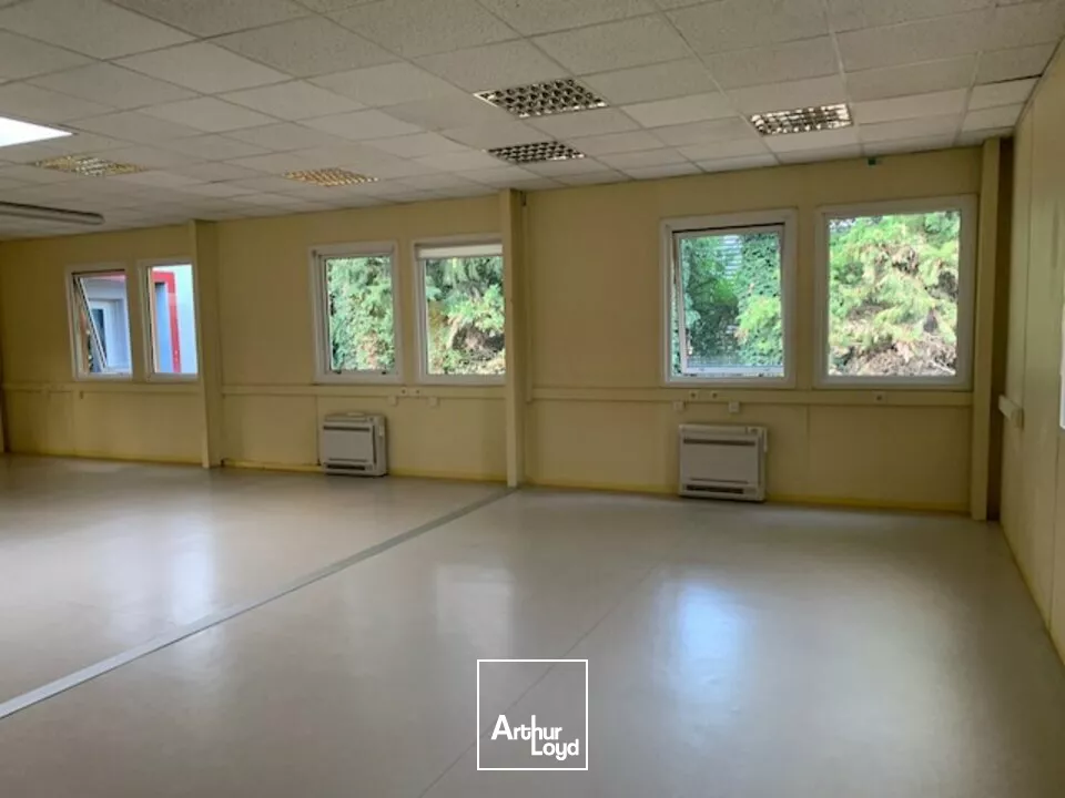 Bureaux à vendre ZI Courtine Avignon en RDC 