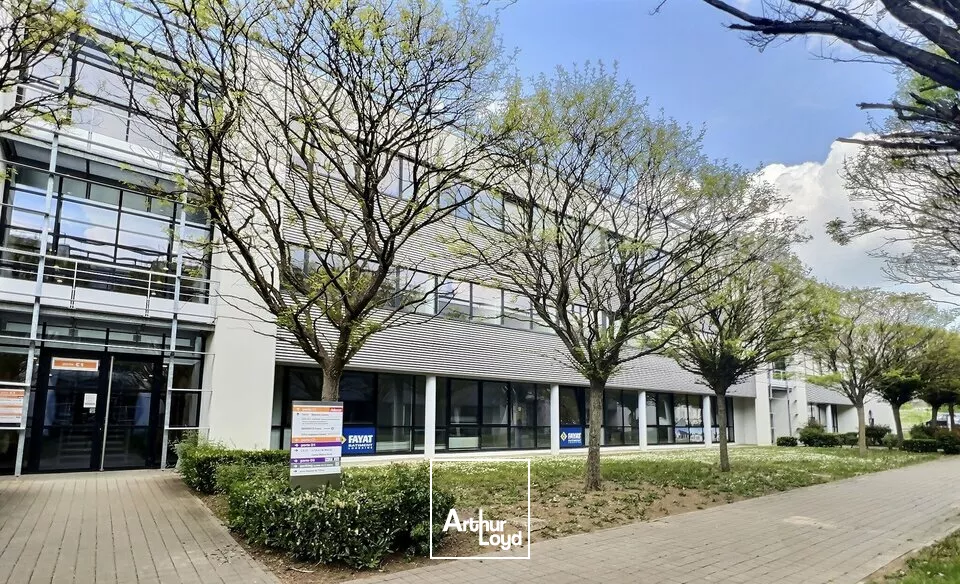 BUREAUX à LOUER de 256 m²