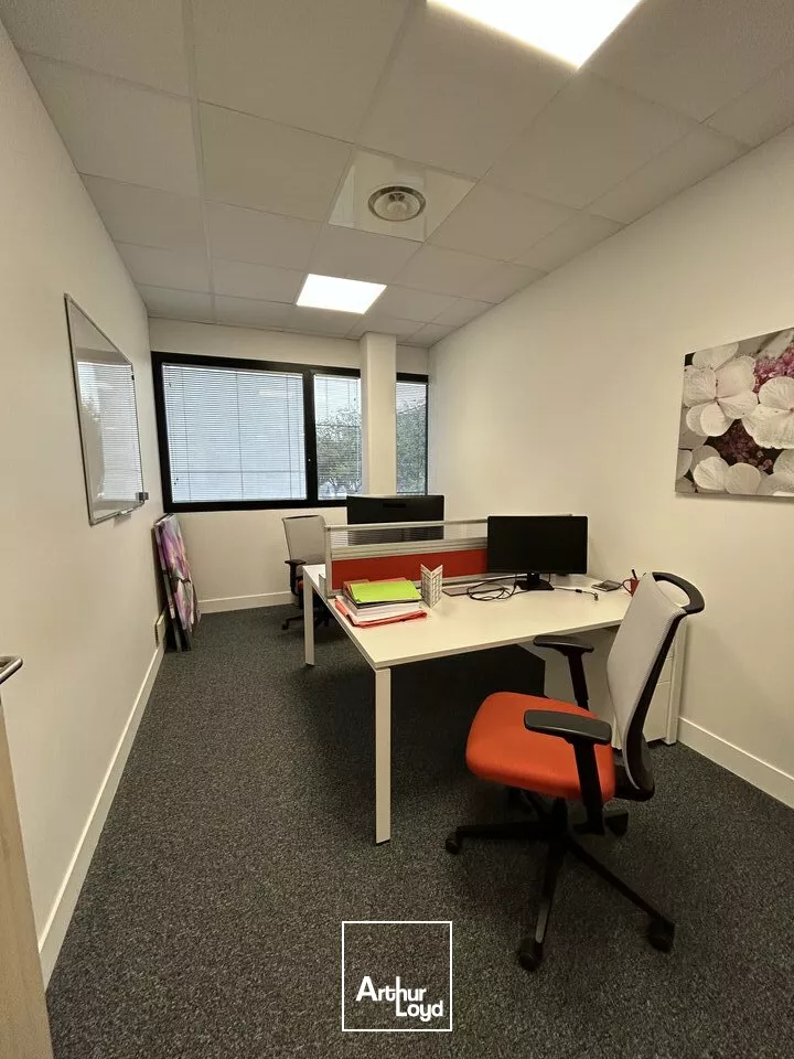 BUREAUX à LOUER de 256 m²