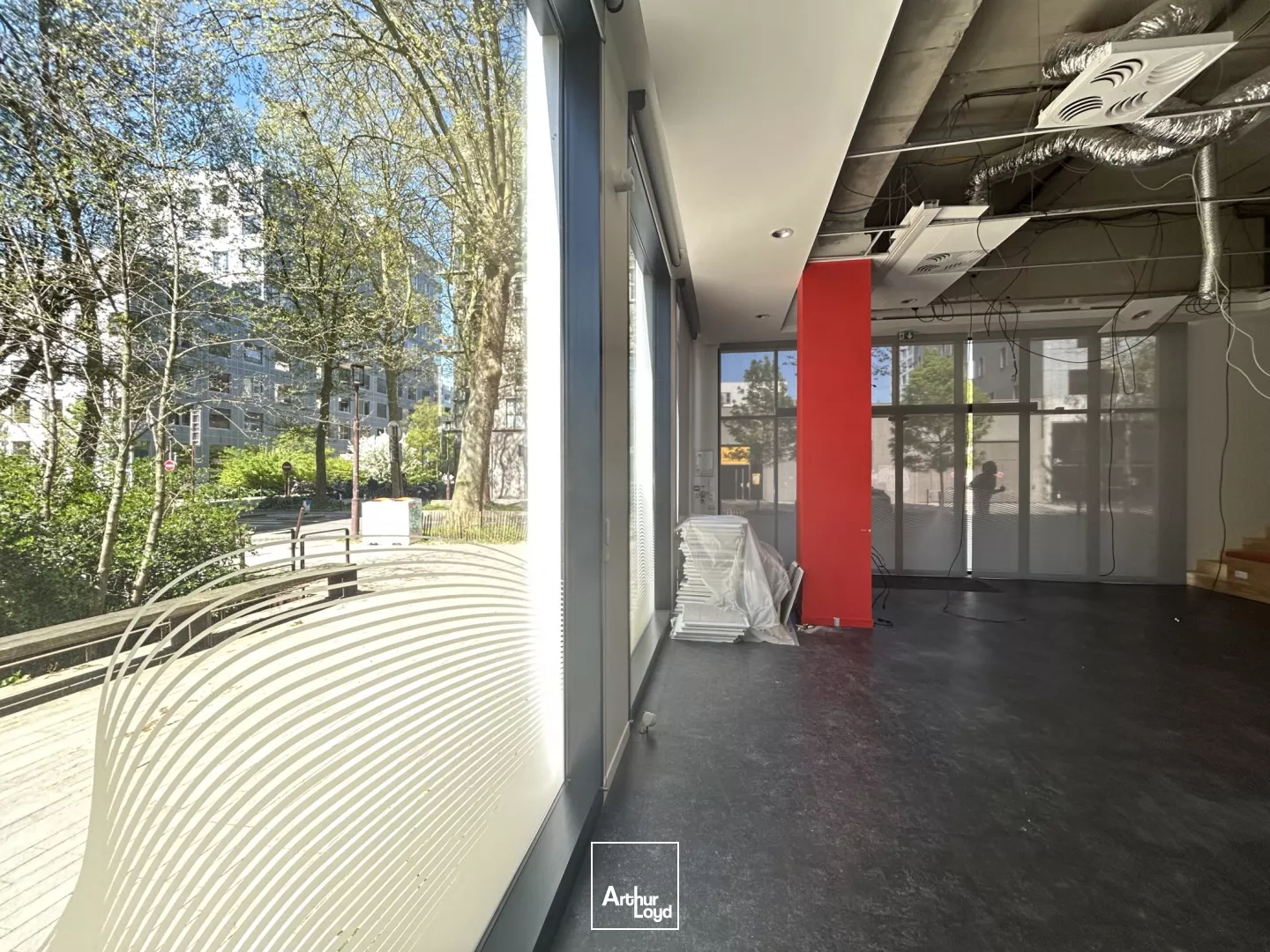Location cellule 210 m2 aménagée ile de Nantes 