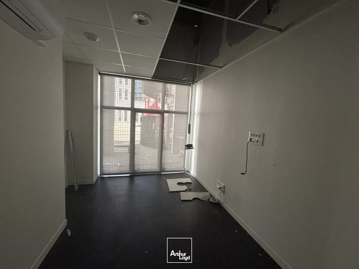 Location cellule 210 m2 aménagée ile de Nantes 