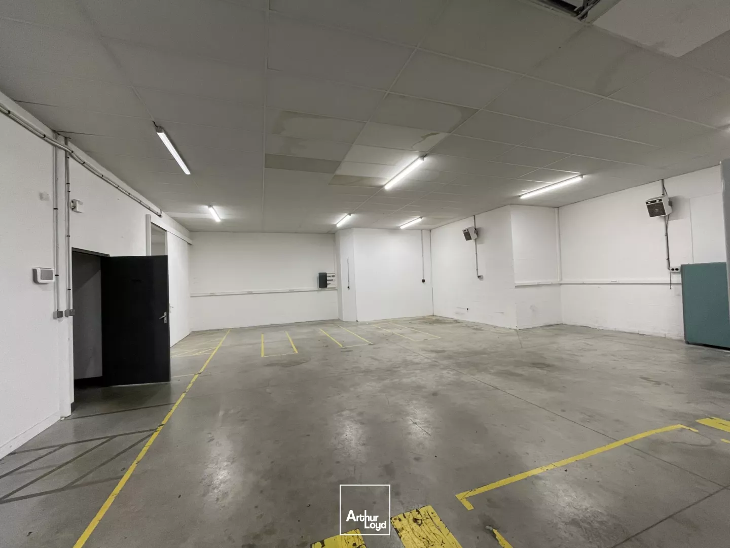 Locaux d'activité à louer à LOUVIERS 27400