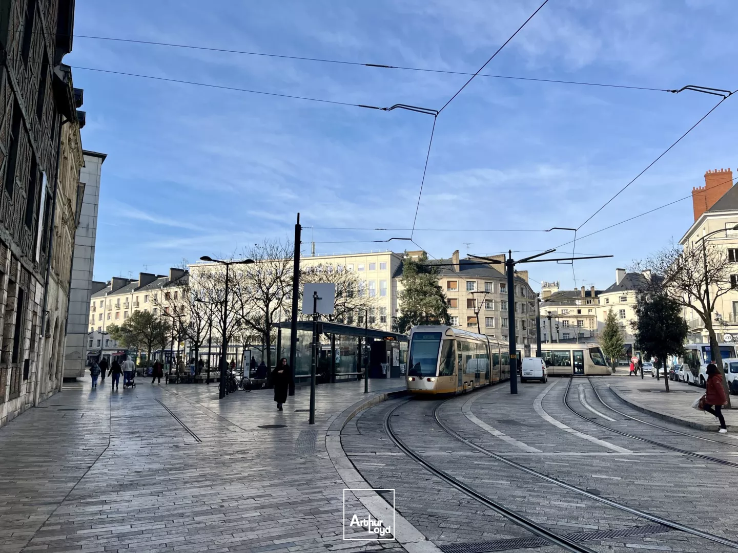 Local commercial 190 m2 centre ville ORLEANS quartier Cheval Rouge 