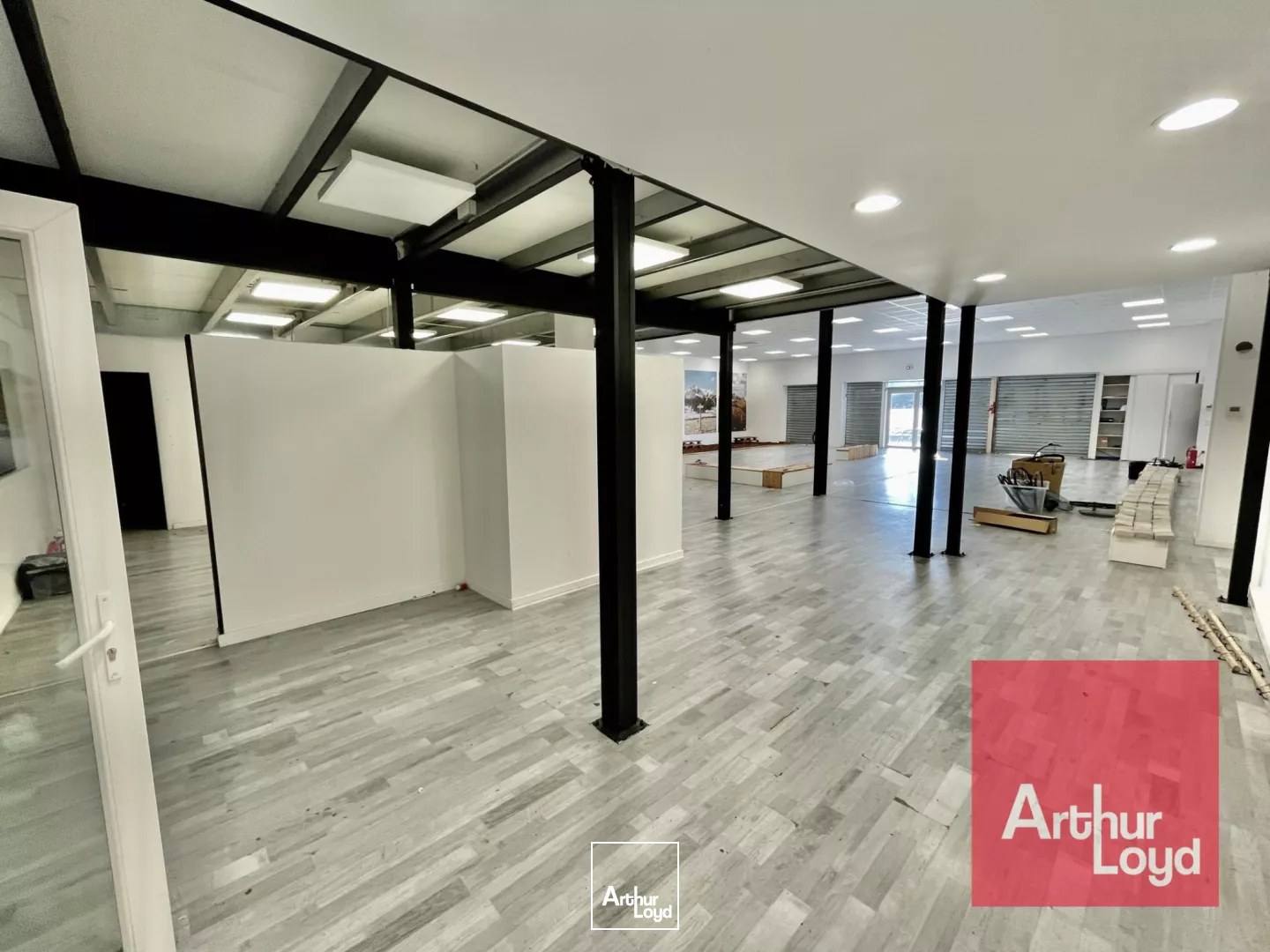 LOCAL COMMERCIAL À LOUER - FREJORGUES - MAUGUIO