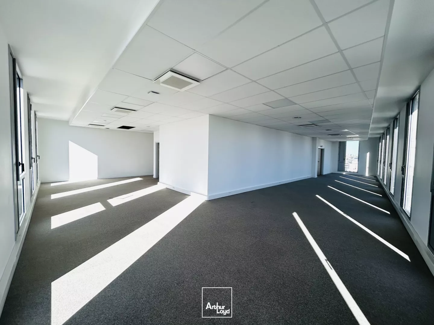 A louer - Immeuble de bureaux neufs de 3 037 m² divisibles - Bordeaux Euratlantique