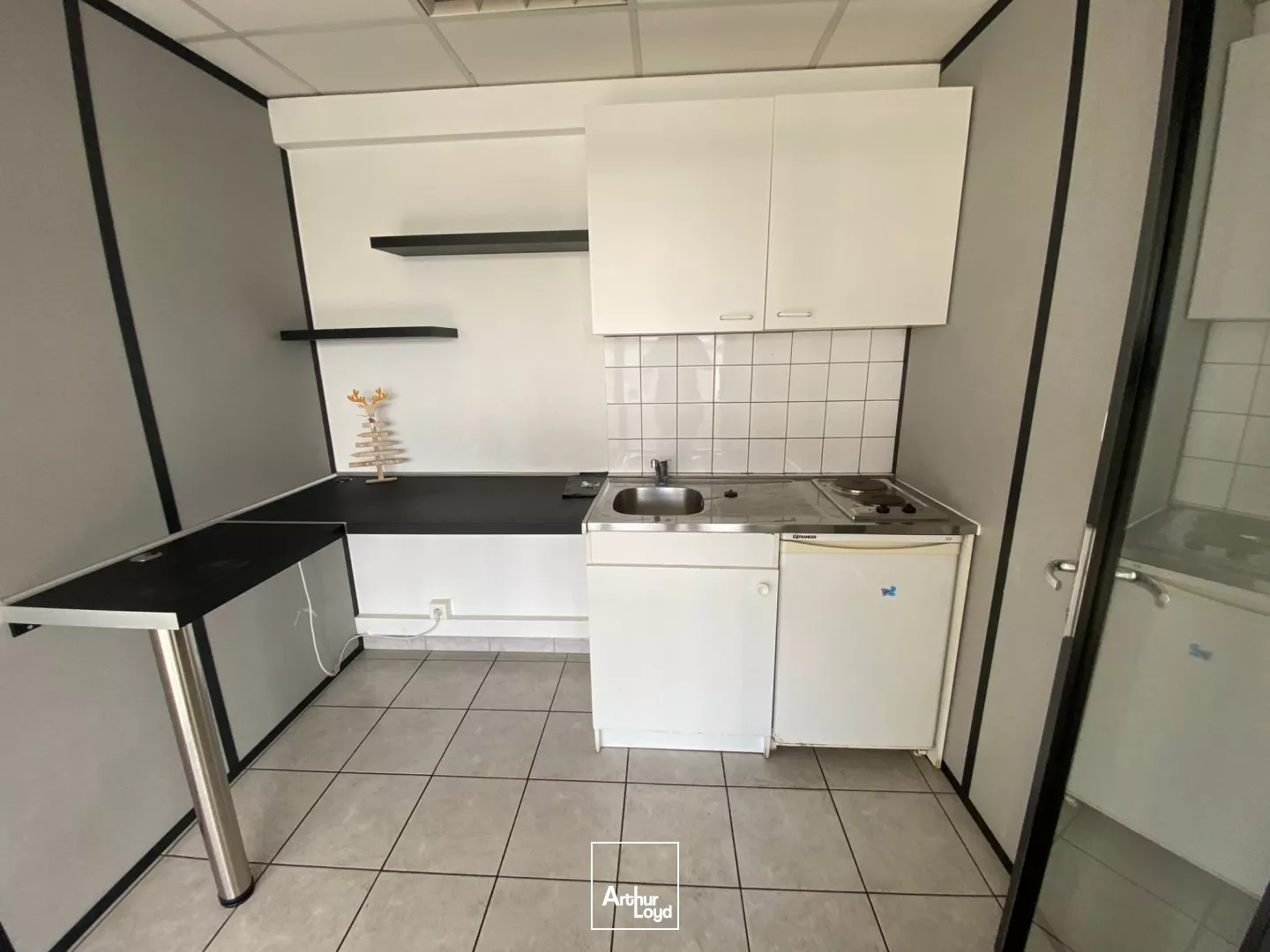 Bureaux PMR à vendre / à louer - Saint Barnabé - 13012 Marseille