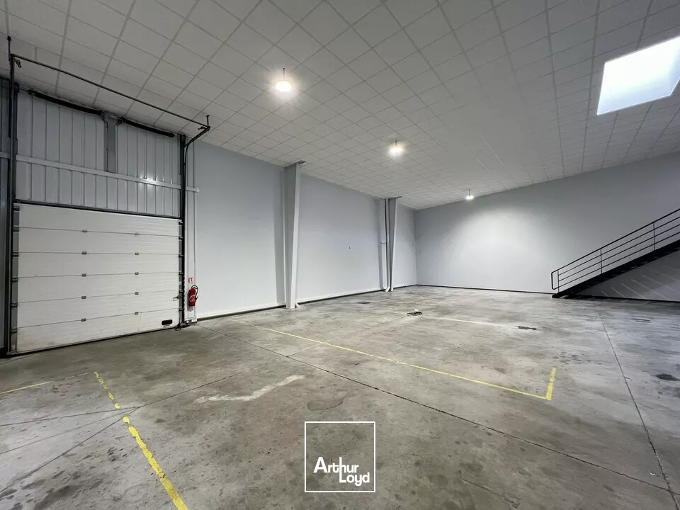 A louer - Local d'activité 405m2 sur zone commerciale attractive