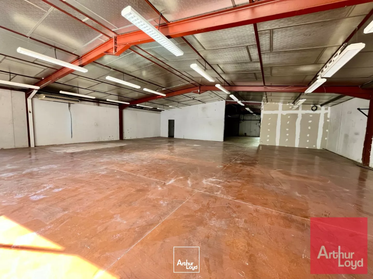 Local d'activité à louer ou à vendre