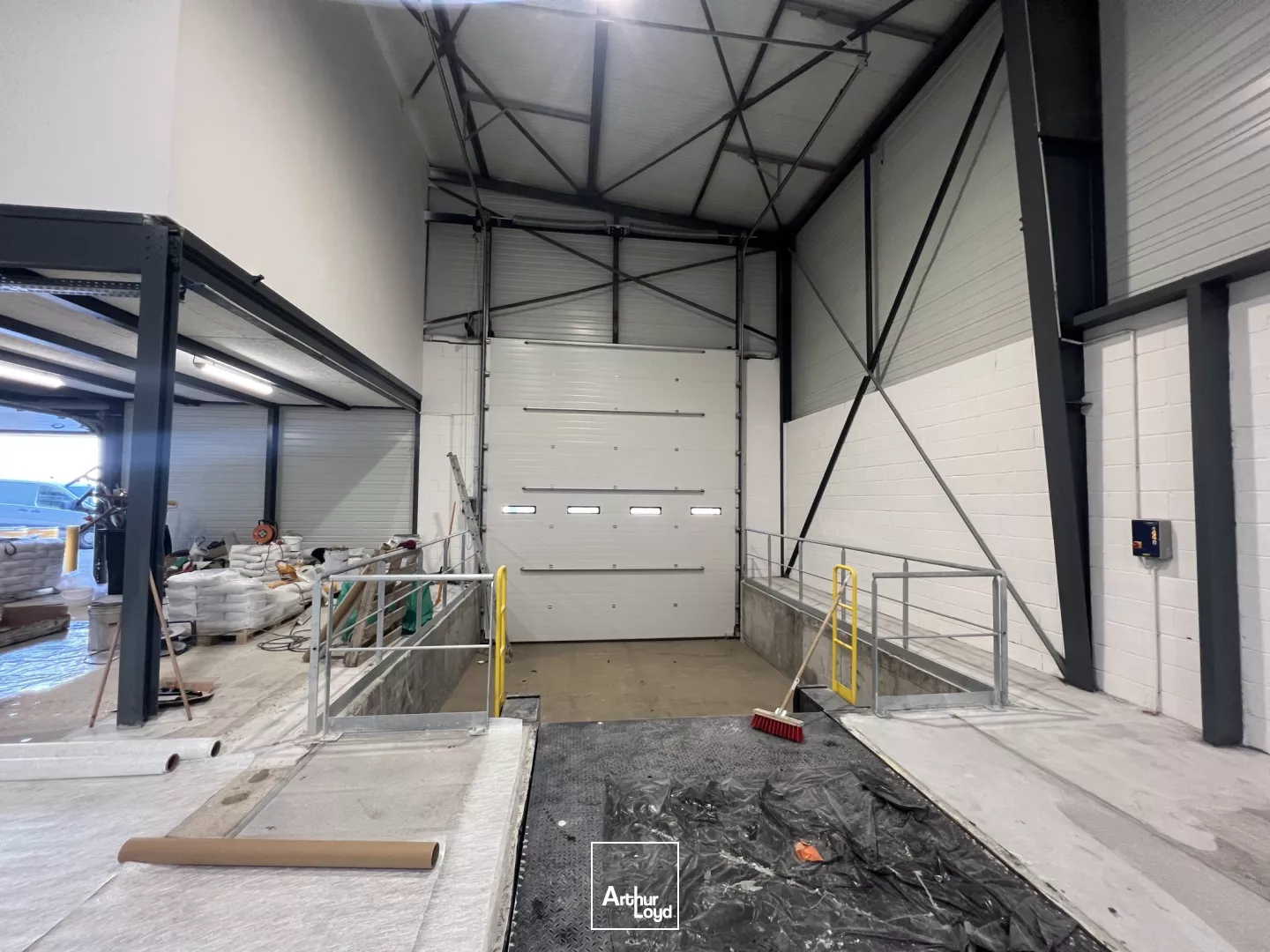 Entrepôts à louer à LE BLANC MESNIL 93150