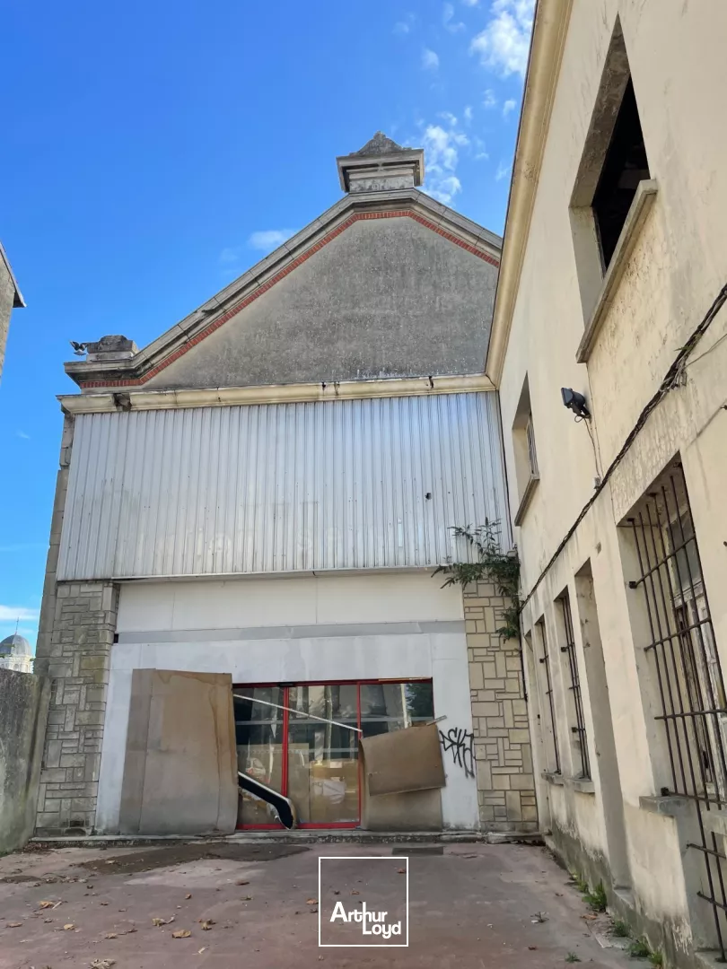 ENSEMBLE IMMOBILIER A RENOVER - 650 m2 - A VENDRE - SOISSONS