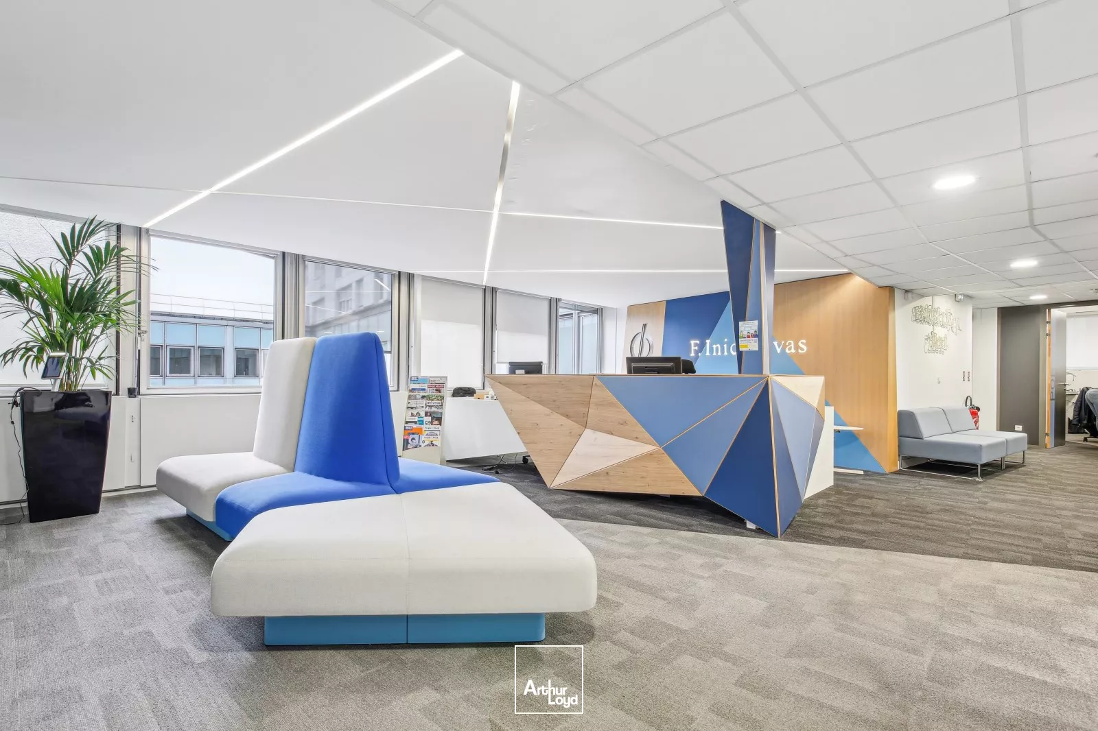 Opportunité rare de bureaux à vendre aux Portes de Paris, dans un immeuble de standing