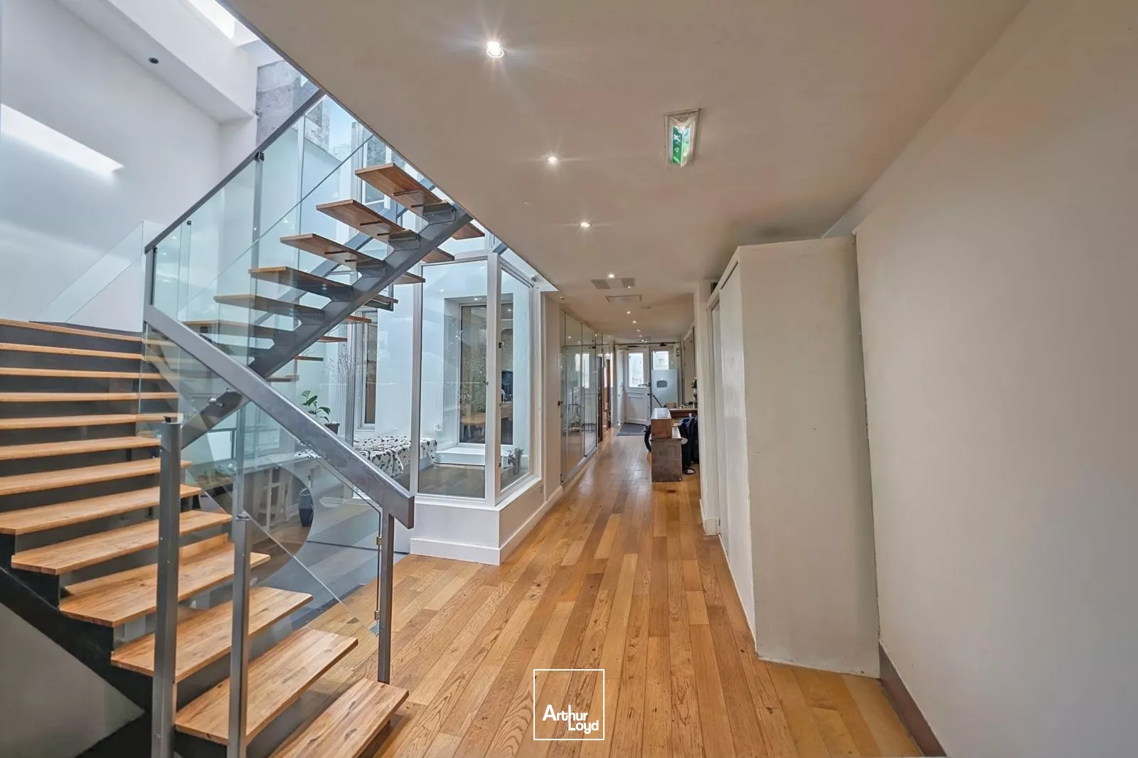 Bureaux à vendre à PARIS 75016