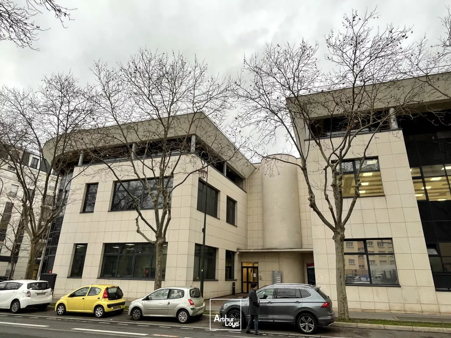 Bureaux à vendre à La Garenne-Colombes, à proximité de la gare et des commerces