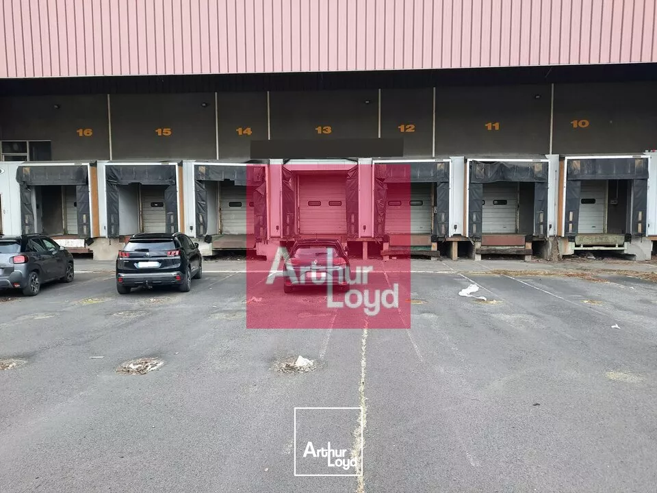 COURNON ZI A VENDRE ENTREPÔT 2 360 m²