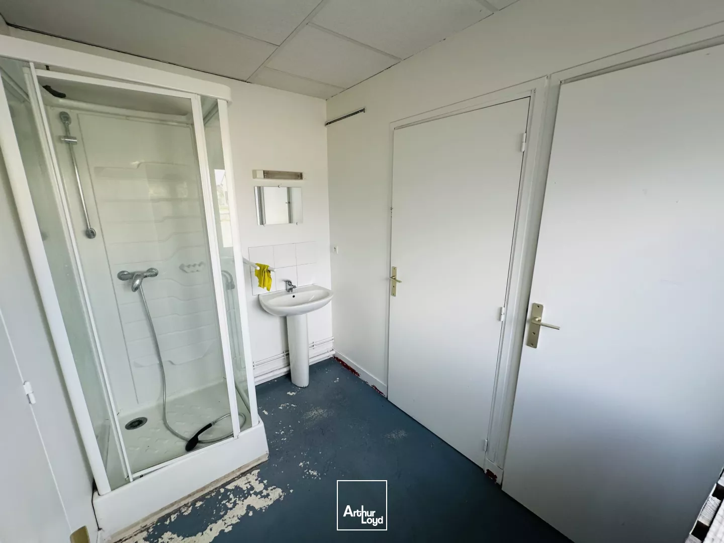 Locaux d'activité à vendre à YERVILLE 76760