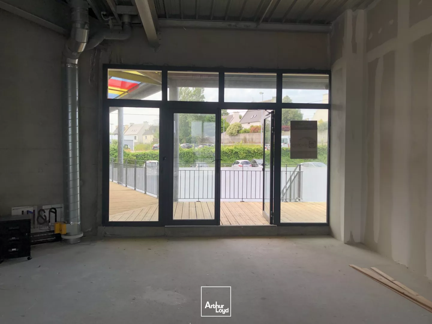 LOCAL COMMERCIAL A LOUER 145 M² - LESNEVEN