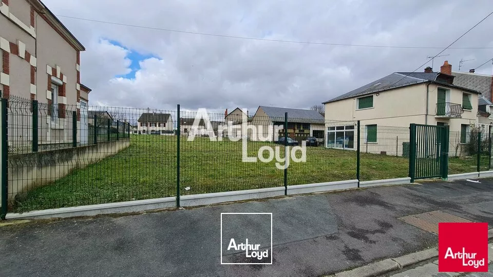 ISSOUDUN - A VENDRE TERRAIN 1 693m² - 2117